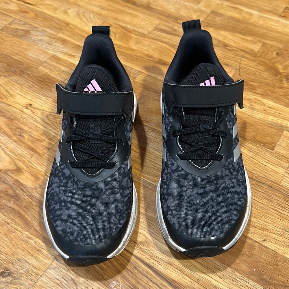 Adidas sneakers girls size 3